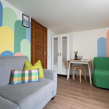 Family Garden Apartments With Free Private Parking & Playground Riga Exterior photo