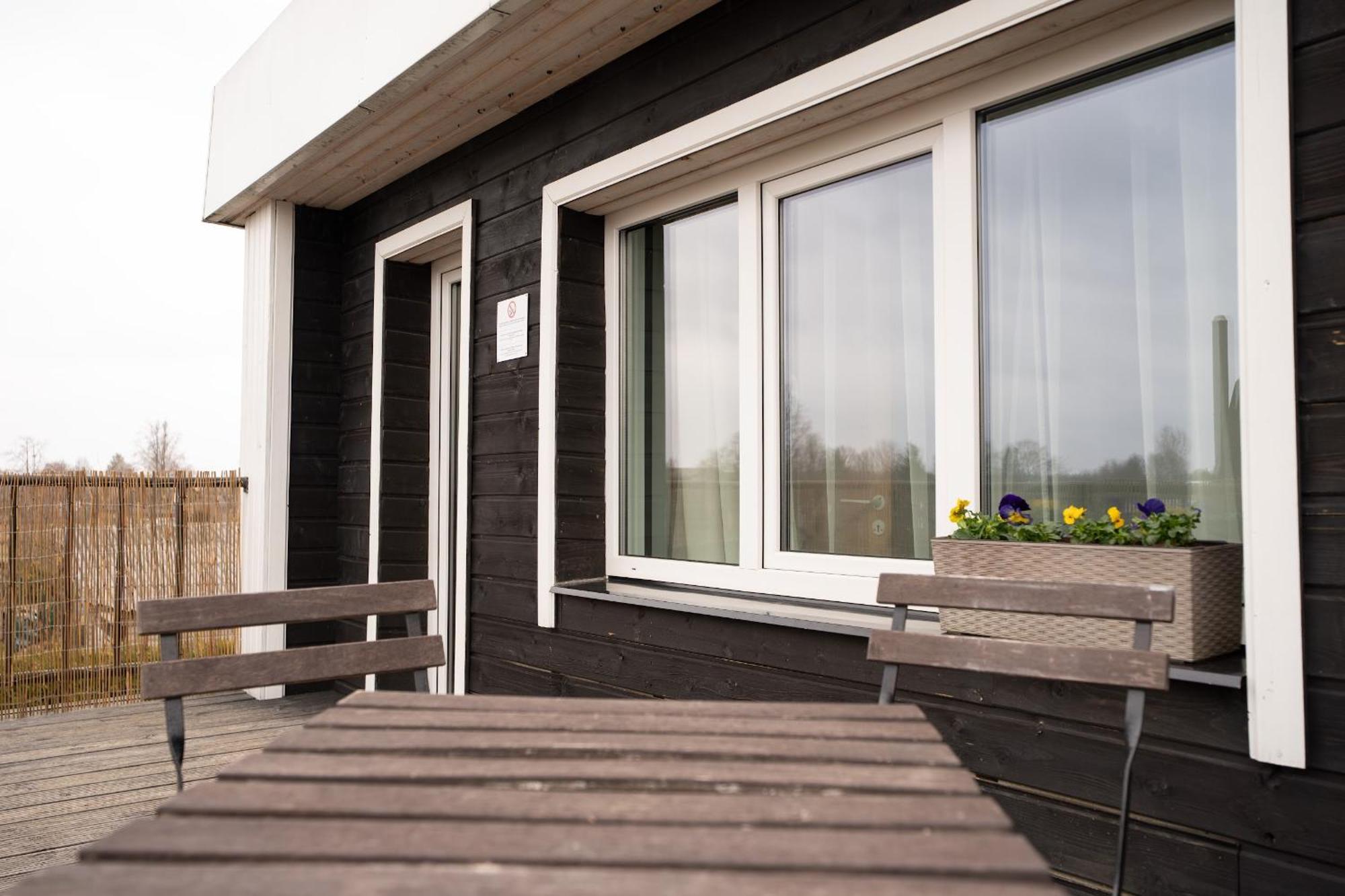 Family Garden Apartments With Free Private Parking & Playground Riga Exterior photo